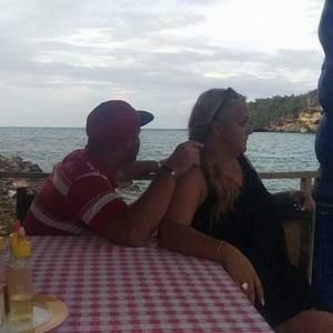 Meet your Posher, Caroline